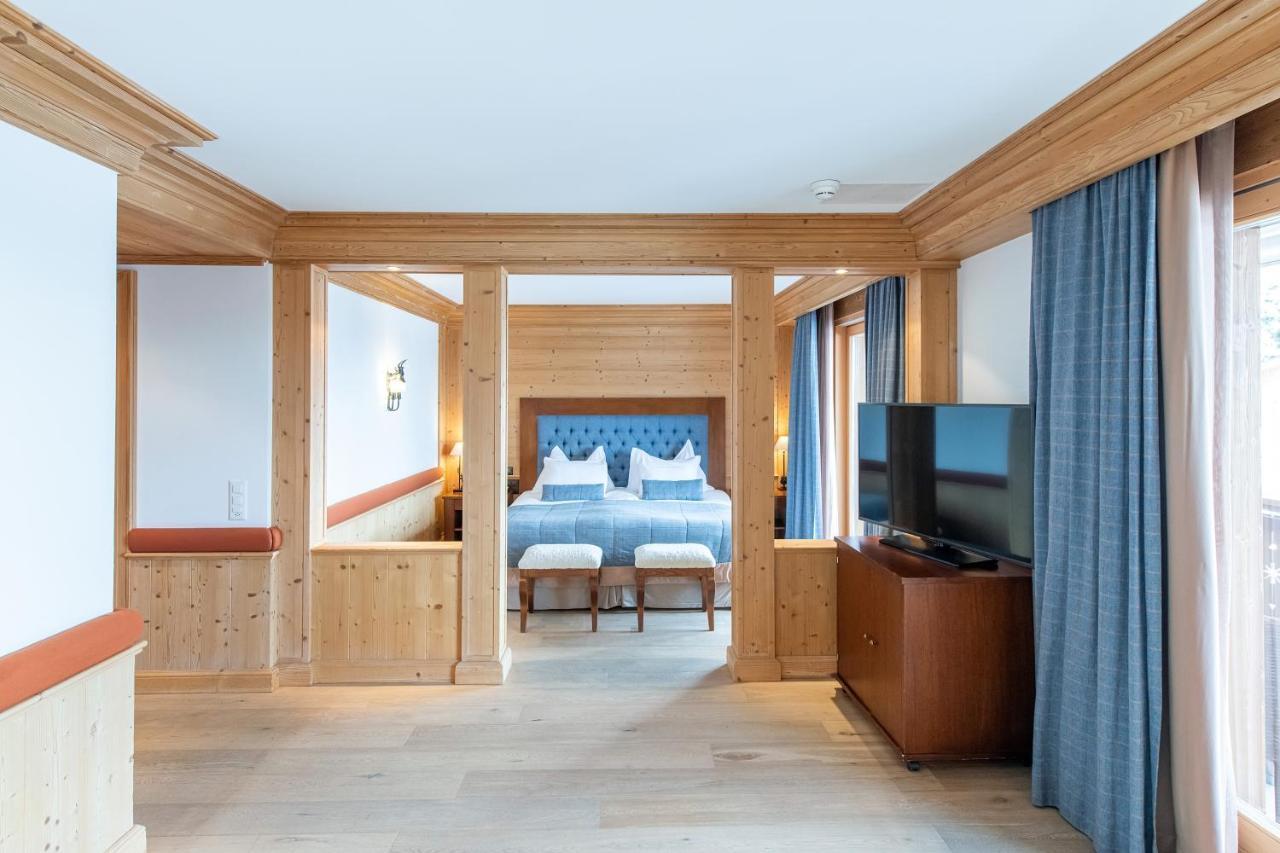 Chalet Royalp Hotel & Spa Віляр-на-Олоні Екстер'єр фото
