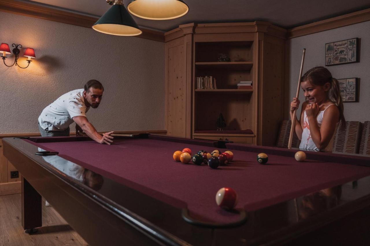 Chalet Royalp Hotel & Spa Віляр-на-Олоні Екстер'єр фото